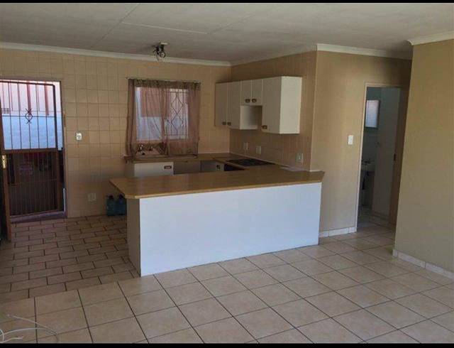 2 BEDROOM APARTMENT FOR SALE IN HELDERKRUIN